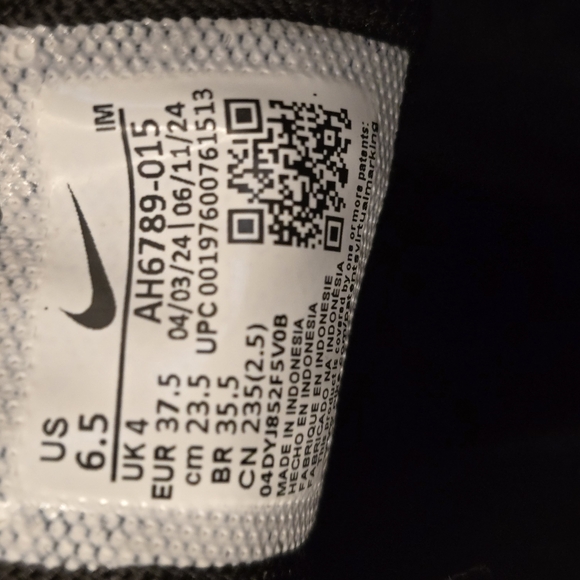 Nike Air Max 270 Women’s Size 6.5 Black Royal Pulse AH6789-015 Running Shoes - Picture 12 of 12